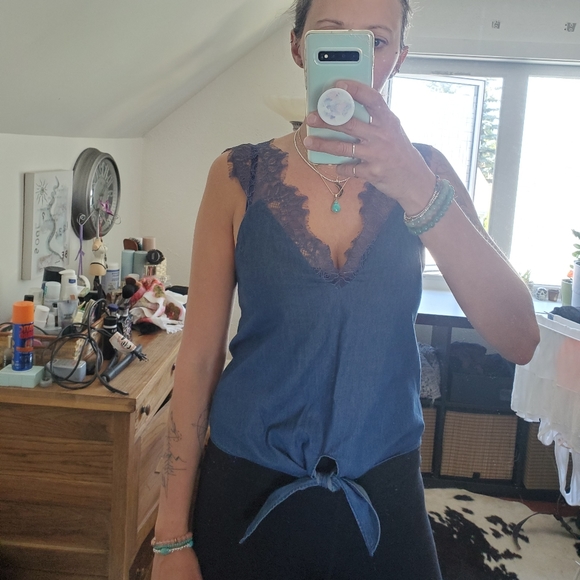 CAMI NYC Top! - Picture 3 of 5